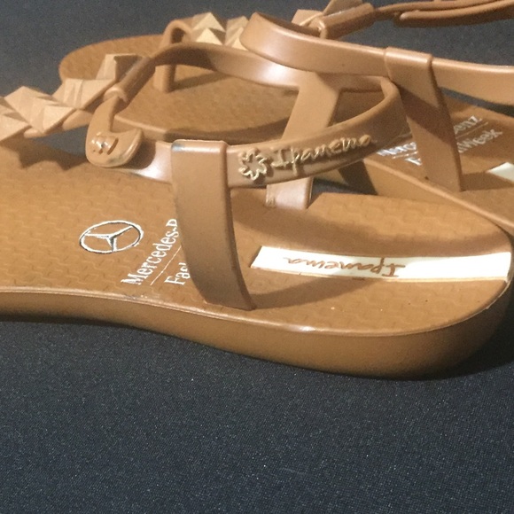 Impanema Mercedes Benz Fashion Week Sandals - Picture 4 of 8